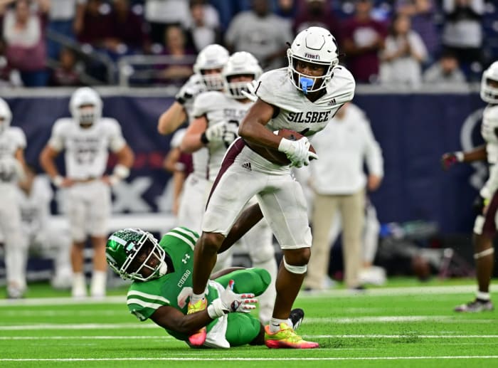 Cuero Silsbee Texas Football Region III-4A DII championship 120222 Tom Dendy 50